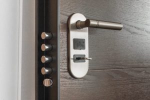 Como Escolher Fechadura Para A Porta Principal? Entenda